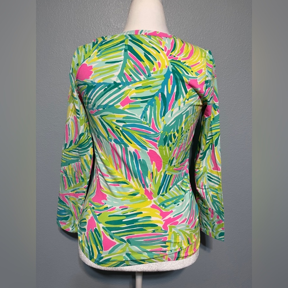 Lilly Pulitzer Tropical Leaves Top Long Sleeve V Neck Beach Preppy Resort Small - Picture 3 of 13